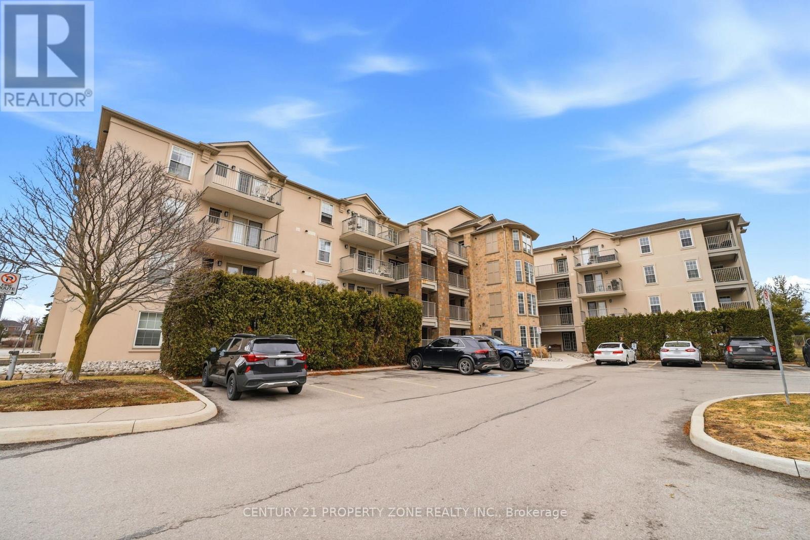 Apartment at 306 - 1440 BISHOPS GATE, Oakville (GA Glen Abbey)