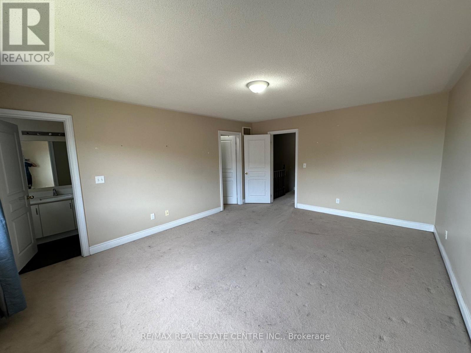 Townhouse at 2491 POSTMASTER DRIVE, Oakville