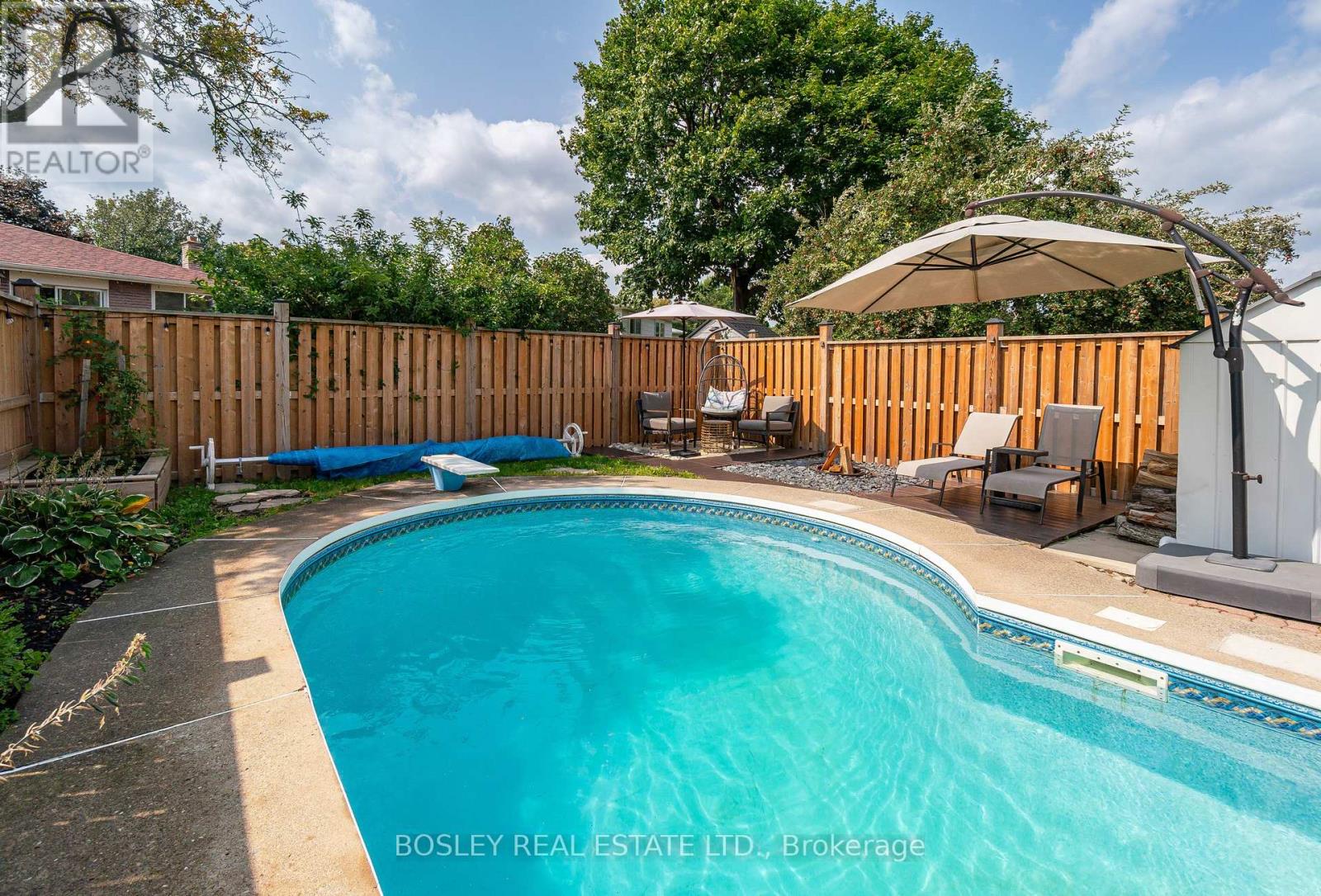 Semi-Detached/Link at 801 EAGLEMOUNT CRESCENT, Mississauga (Erindale)