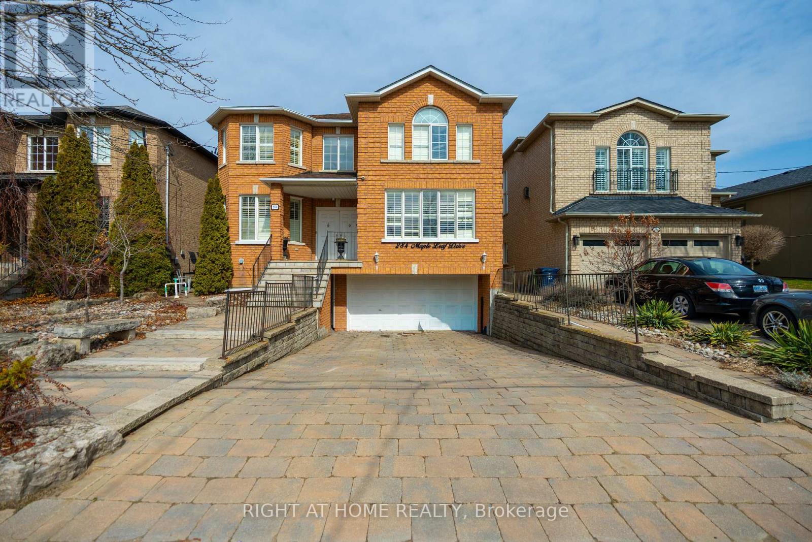 Detached at 284 MAPLE LEAF DRIVE, Toronto (Rustic)