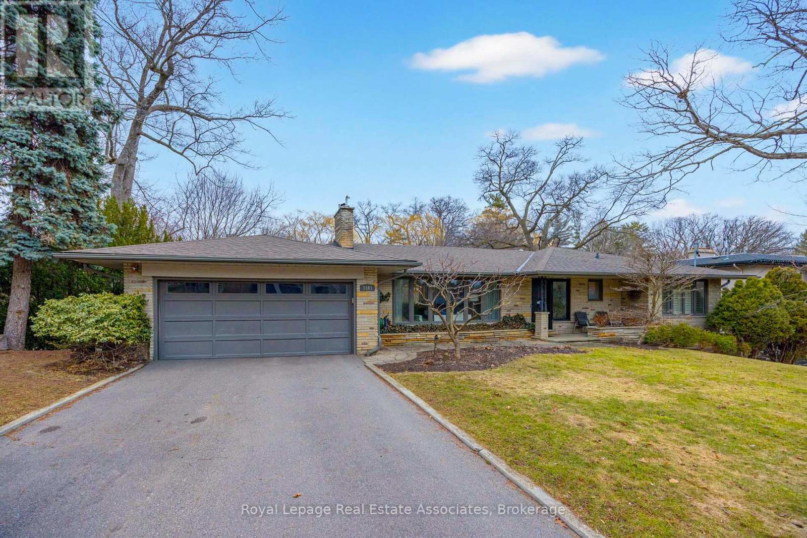 Detached at 1561 PINETREE CRESCENT, Mississauga (Mineola)