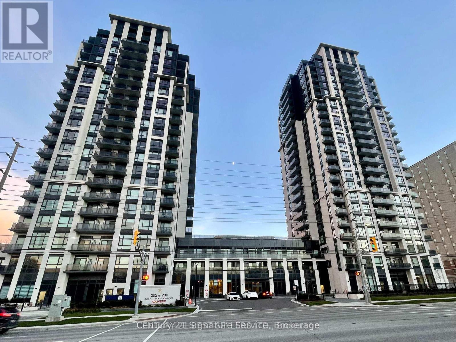 Apartment at 1906 - 202 BURNHAMTHORPE ROAD E, Mississauga (Mississauga Valleys)