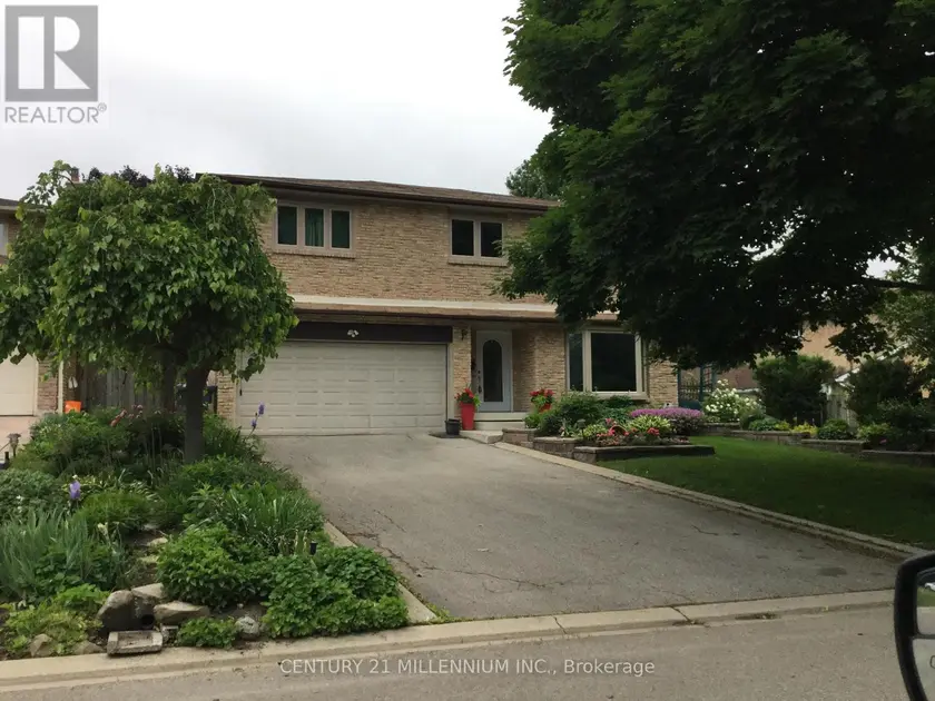 Detached at 4 MARCHMOUNT CRESCENT, Brampton