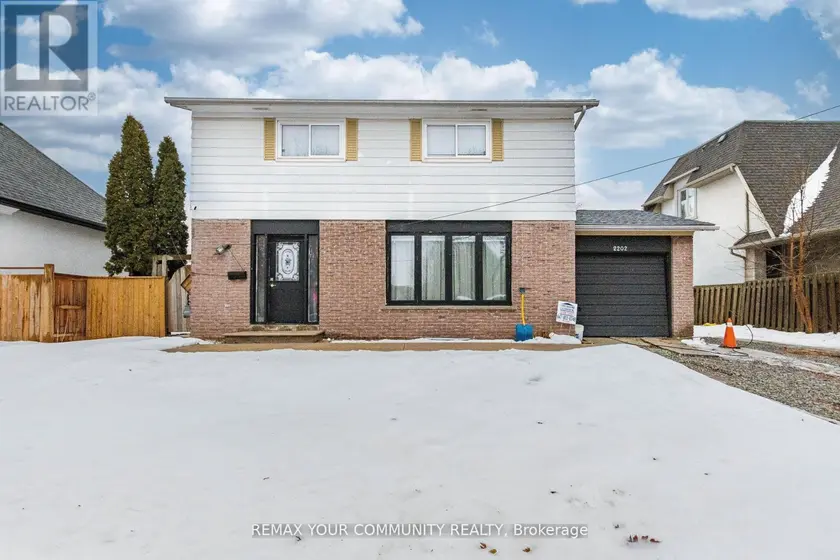 Detached at 2202 BRIDGE ROAD, Oakville