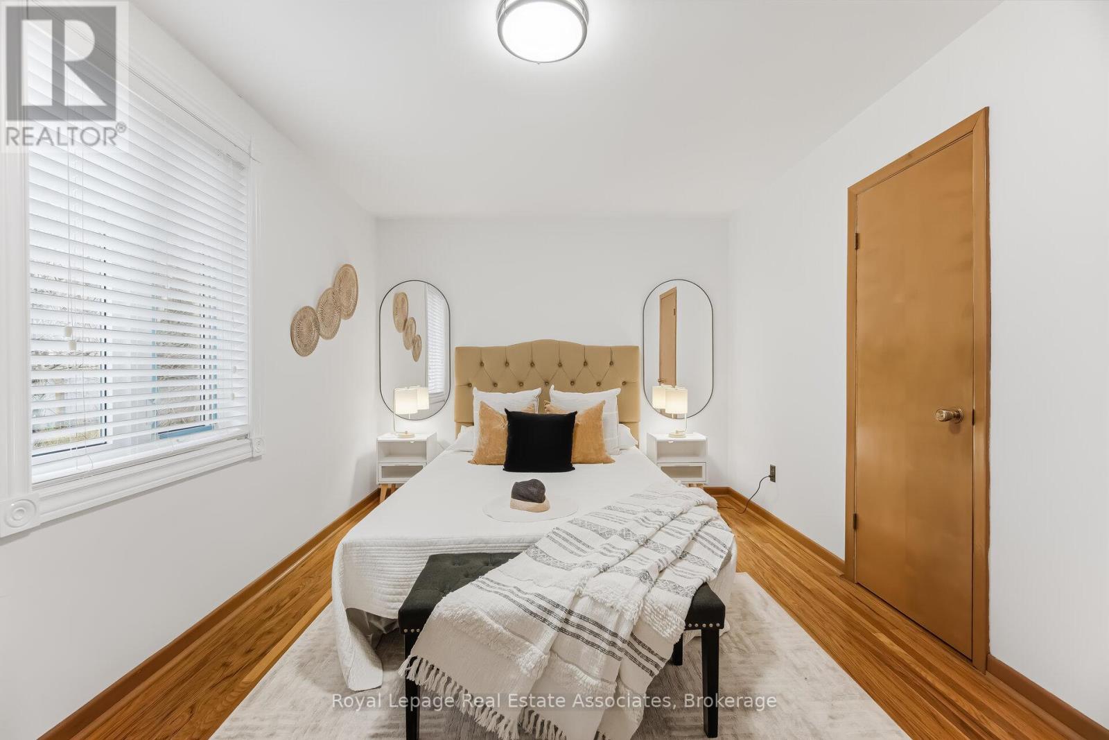 Detached at 5 ROSEWOOD AVENUE, Toronto
