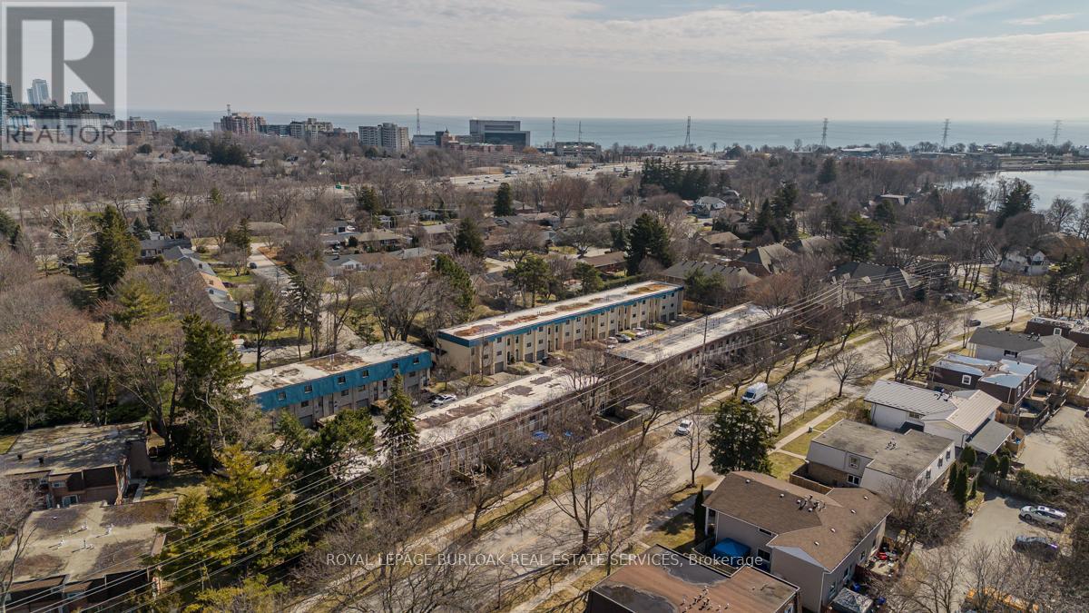 Townhouse at 621 FRANCIS ROAD, Burlington (LaSalle)