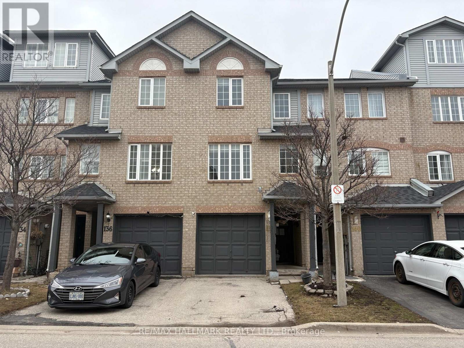 Townhouse at 138 SPADINA ROAD, Brampton (Brampton West)