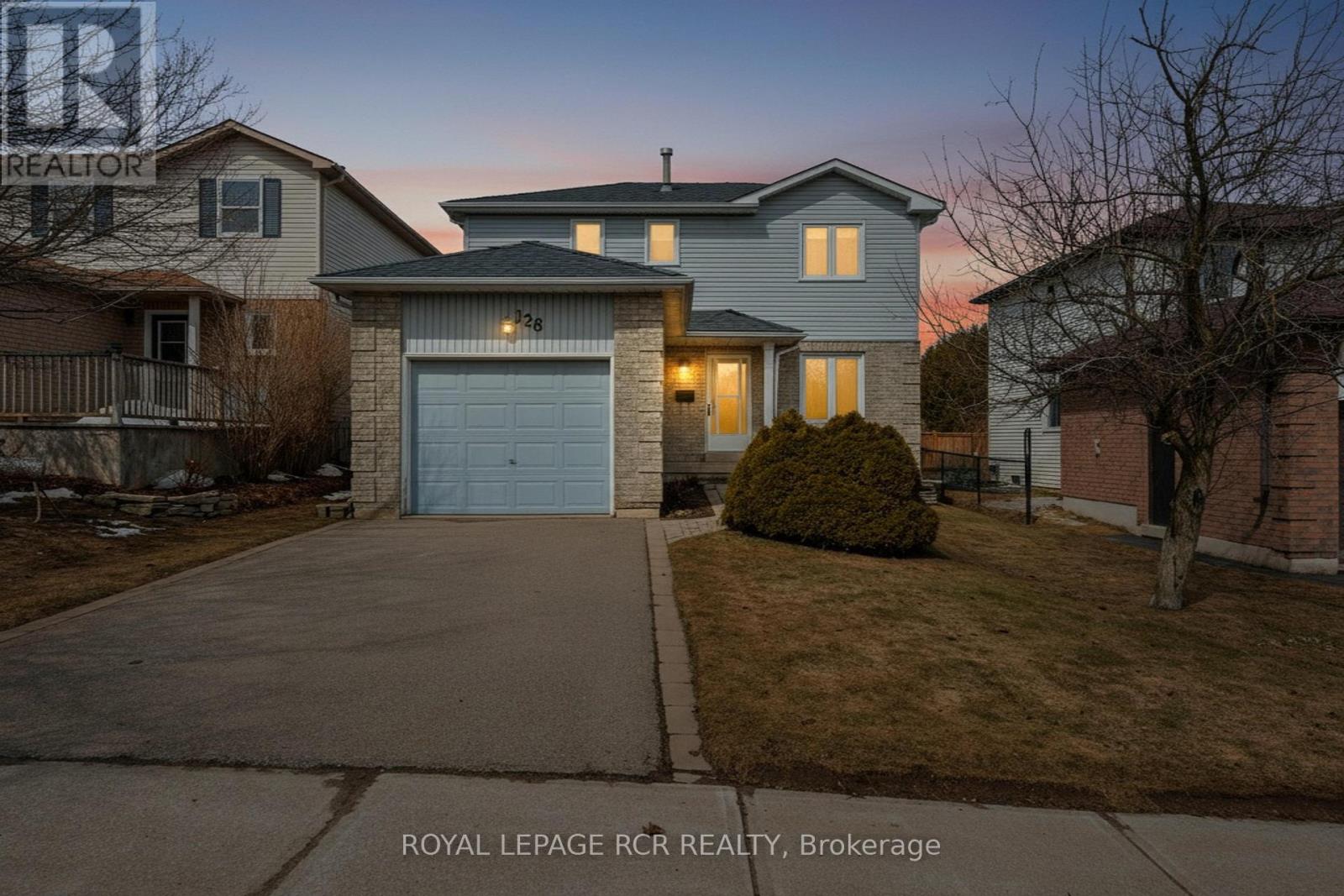 Detached at 128 COURTNEY CRESCENT, Orangeville