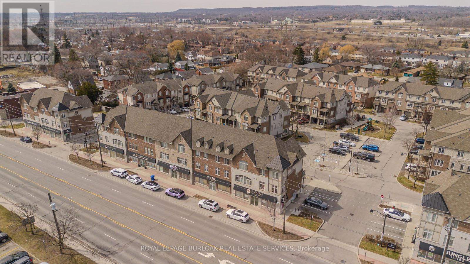 Townhouse at 26 - 1401 PLAINS ROAD, Burlington (Freeman)