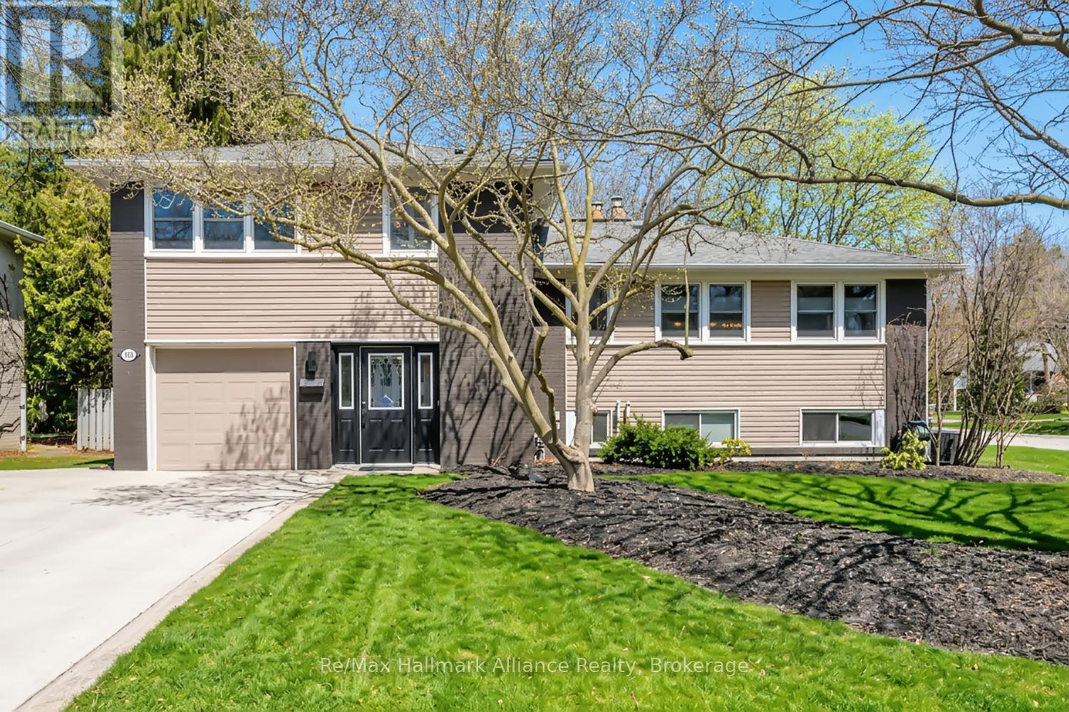 Detached at 183 WESTMINSTER DRIVE, Oakville (SW Southwest)
