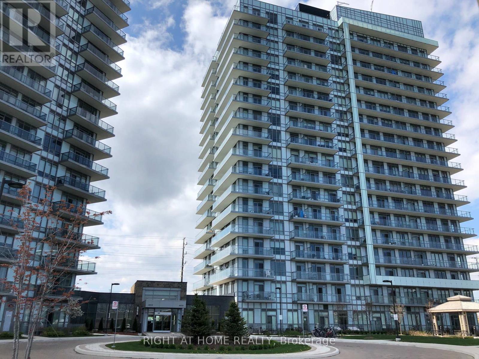 Apartment at 803 - 4655 GLEN ERIN DRIVE, Mississauga (Central Erin Mills)