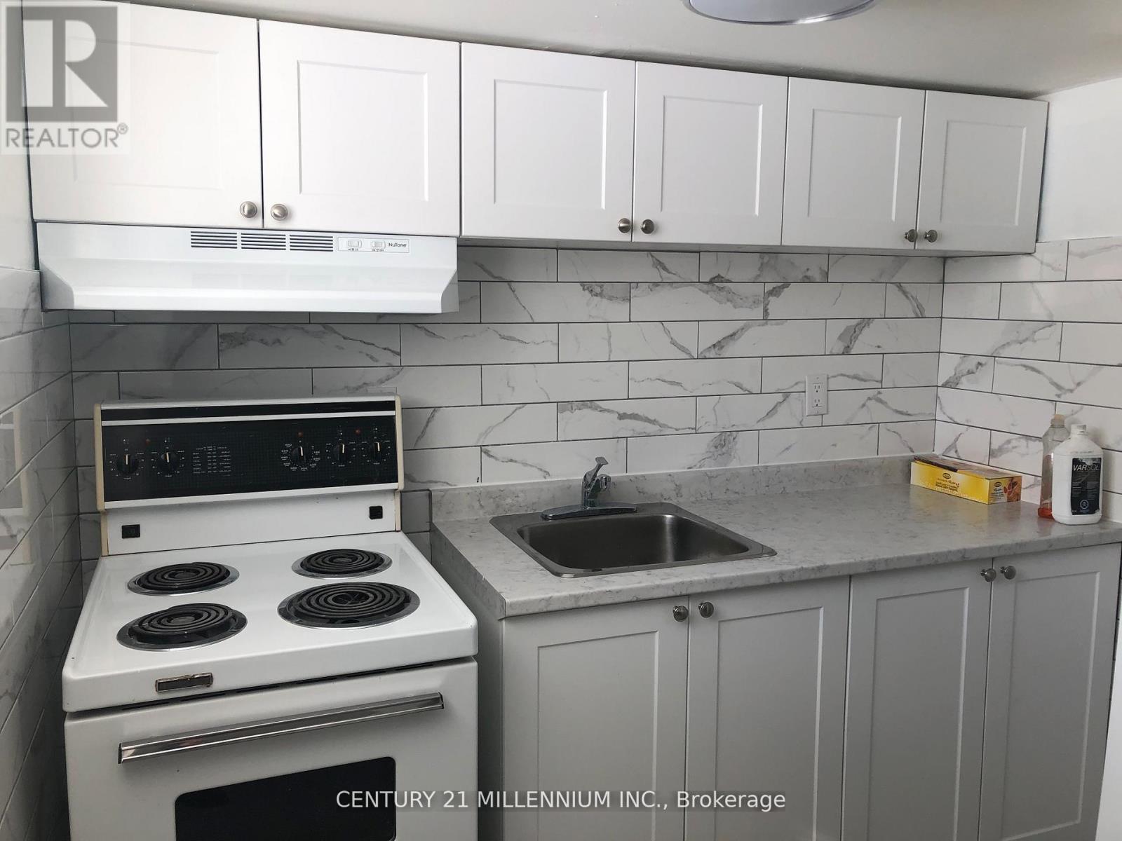 Detached at 71 CLOUSTON AVENUE, Toronto
