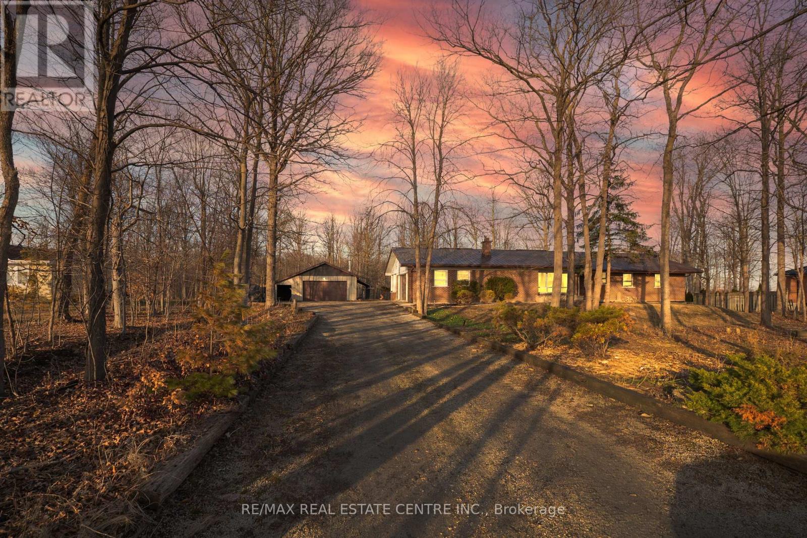 Detached at 8449 8TH LINE, Halton Hills (Rural Halton Hills)