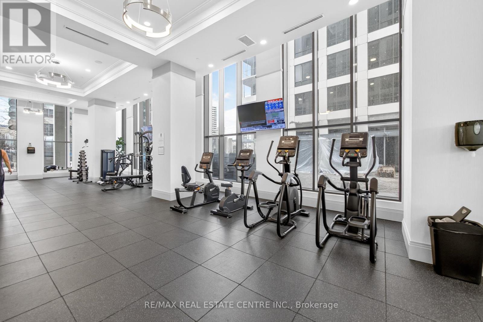 Apartment at 610 - 30 ELM DRIVE, Mississauga