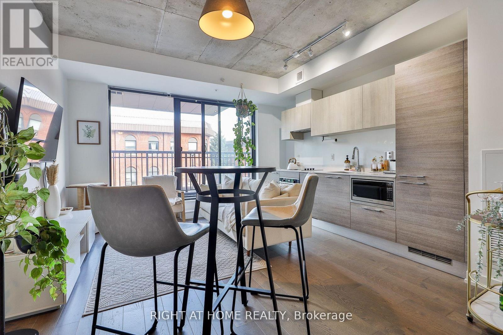 Apartment at 314 - 530 INDIAN GROVE, Toronto (Junction Area)