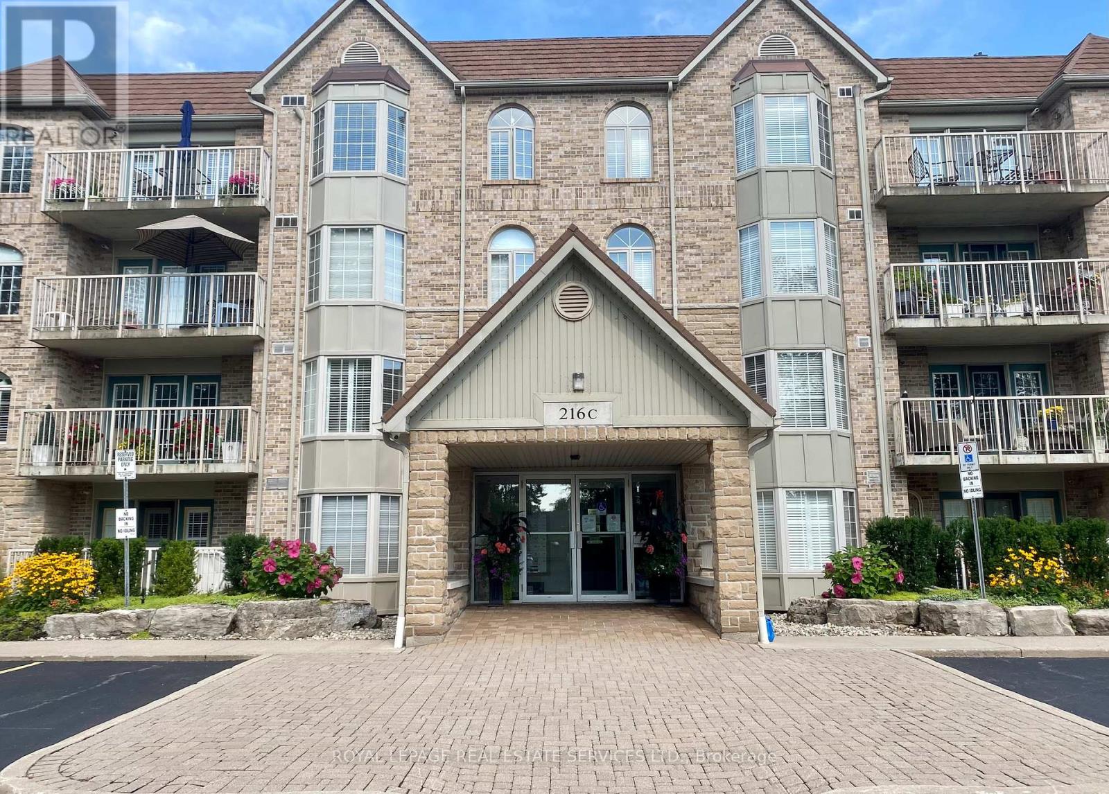 Apartment at 402 - 216C PLAINS ROAD W, Burlington (Bayview)