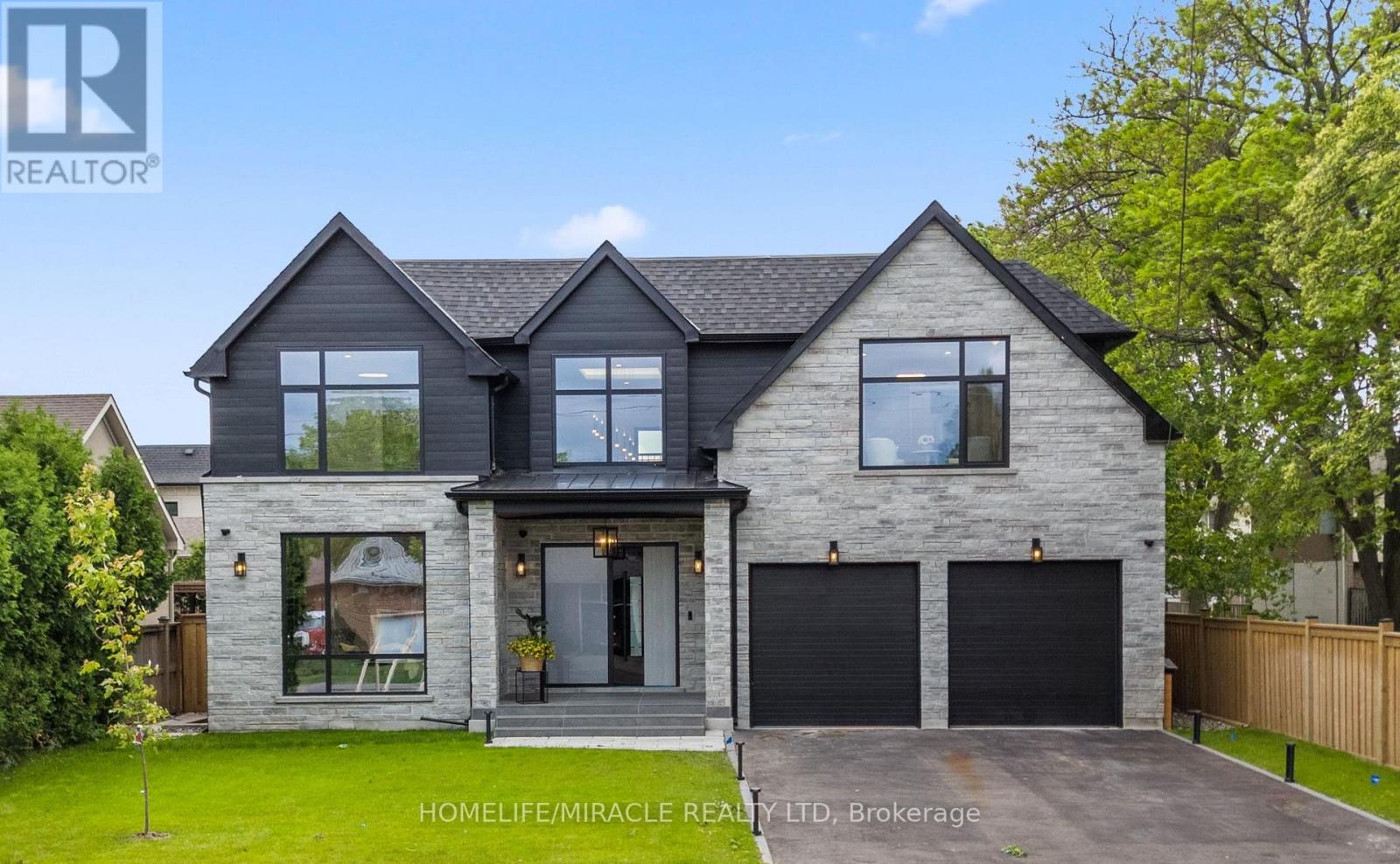 Detached at 282 MAURICE DRIVE, Oakville (CO Central)