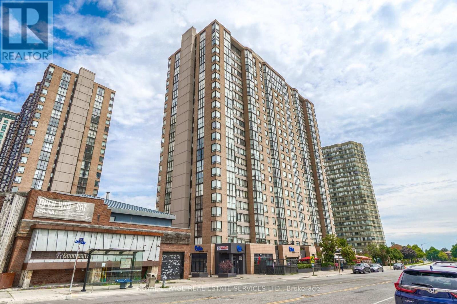 Apartment at 604 - 285 ENFIELD PLACE, Mississauga (City Centre)