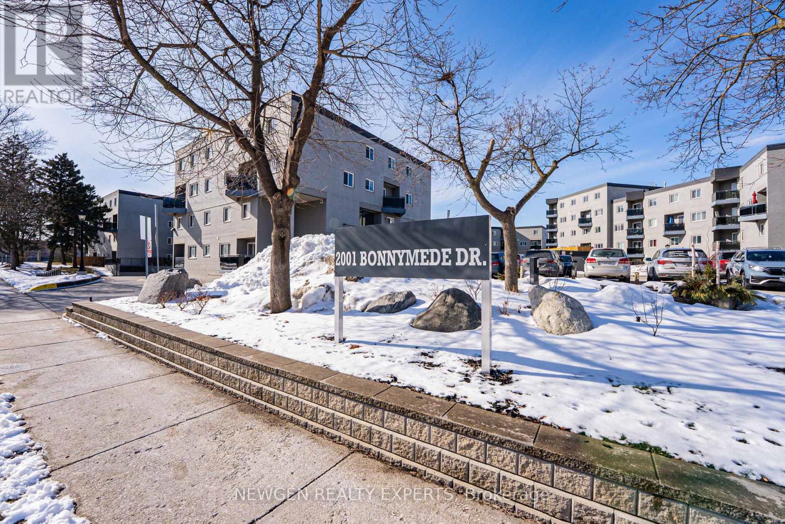 Apartment at 88 - 2001 BONNYMEDE DRIVE, Mississauga (Clarkson)