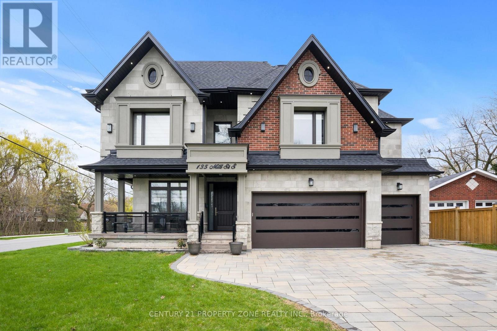 Detached at 135 MILL STREET S, Brampton (Downtown Brampton)