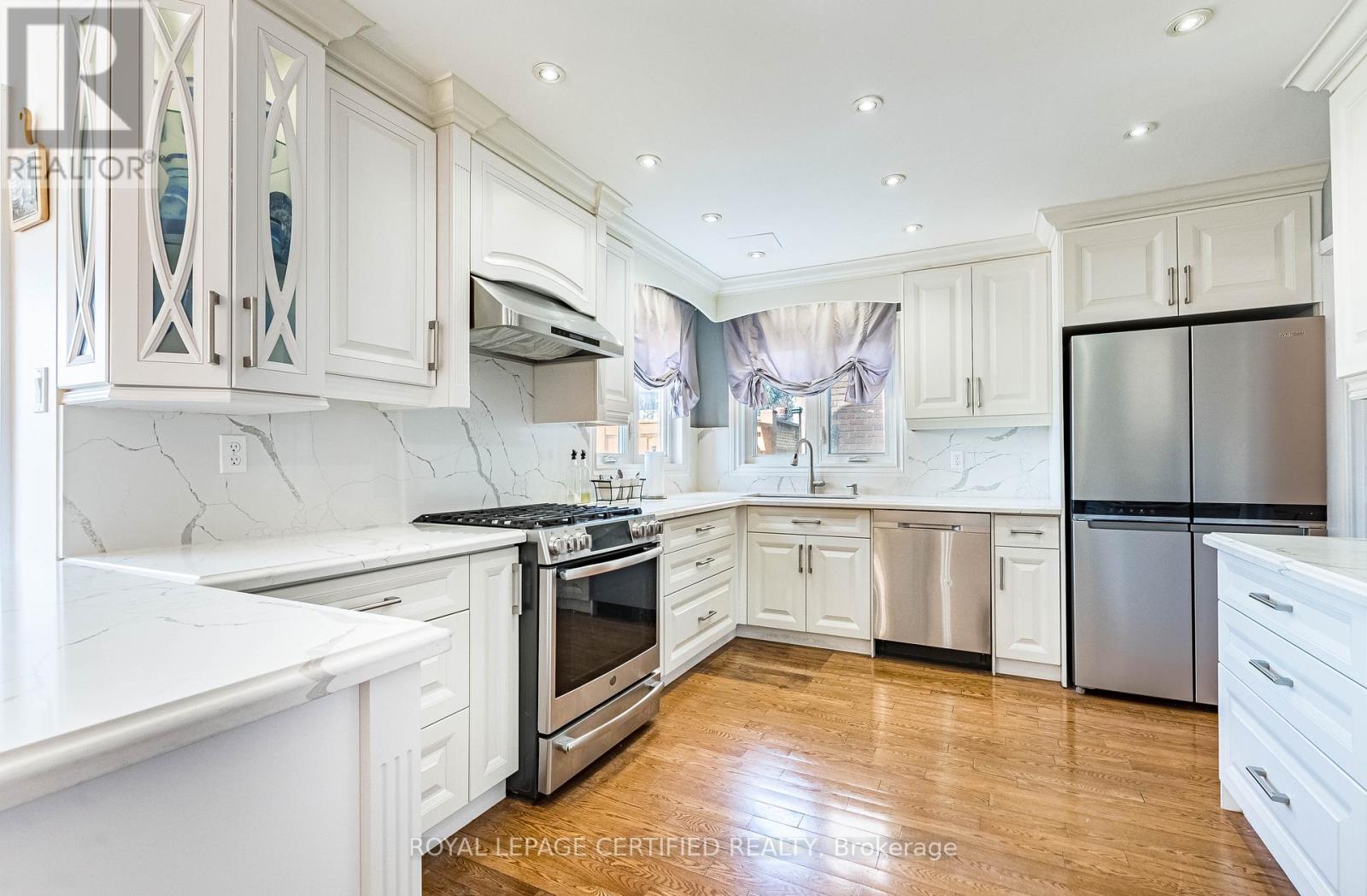 Detached at 48 FERNBROOK CRESCENT, Brampton (Snelgrove)