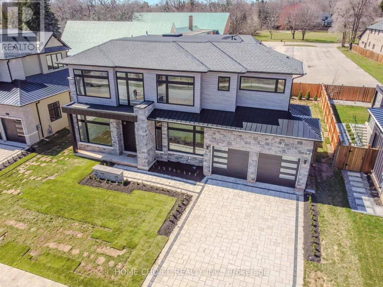 Detached at 310 TUCK DRIVE, Burlington (Shoreacres)
