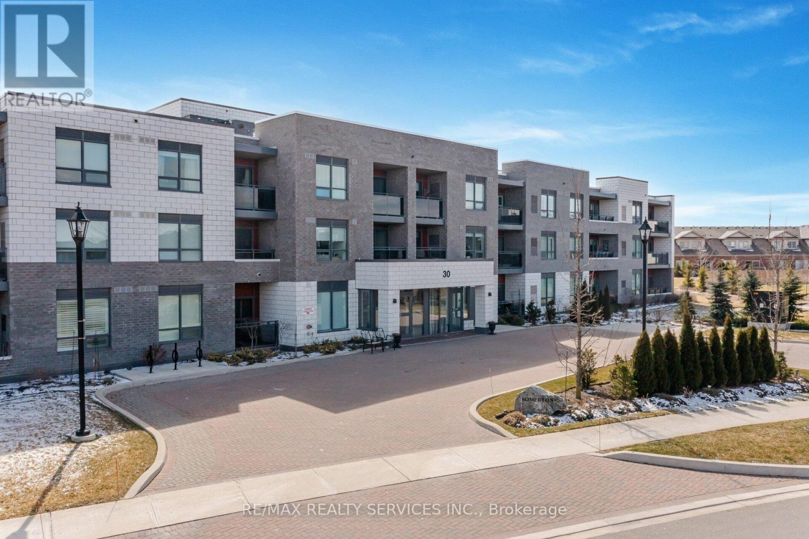 Apartment at 305 - 30 VIA ROSEDALE, Brampton (Sandringham-Wellington)