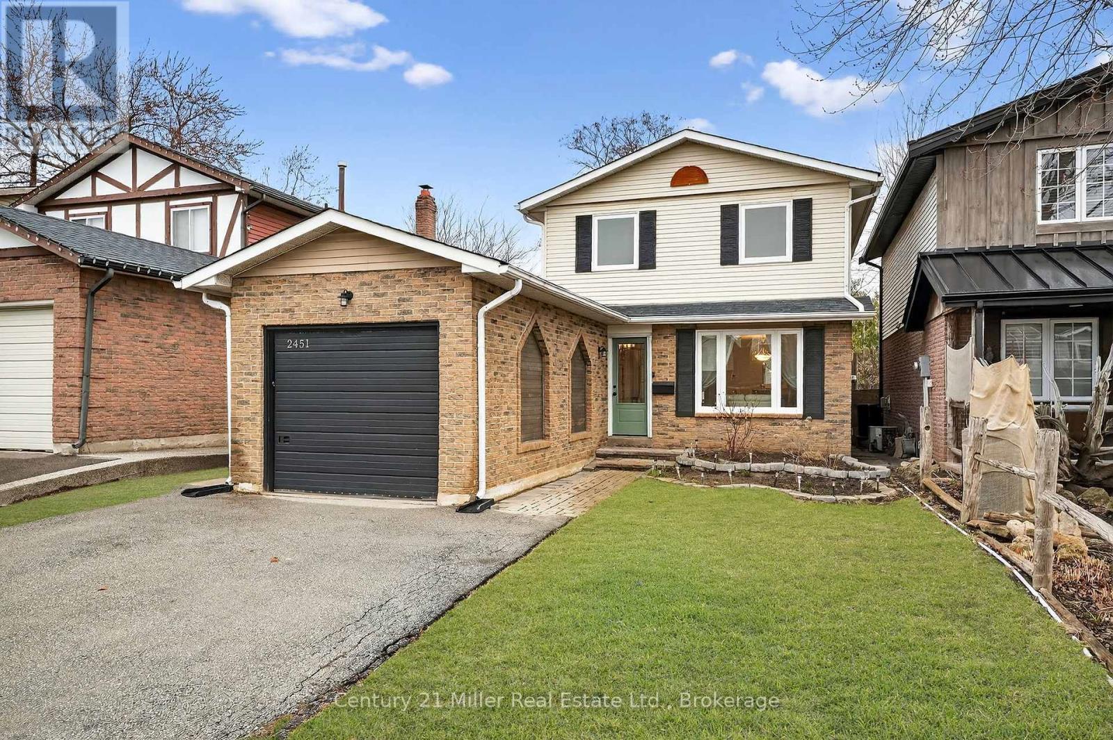 Semi-Detached/Link at 2451 MALCOLM CRESCENT, Burlington (Brant Hills)