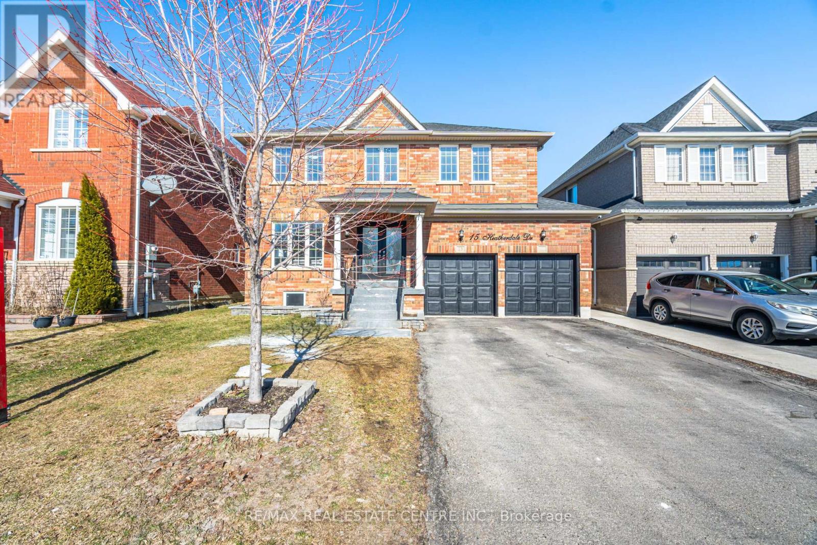 Detached at 15 HEATHERDALE DRIVE, Brampton