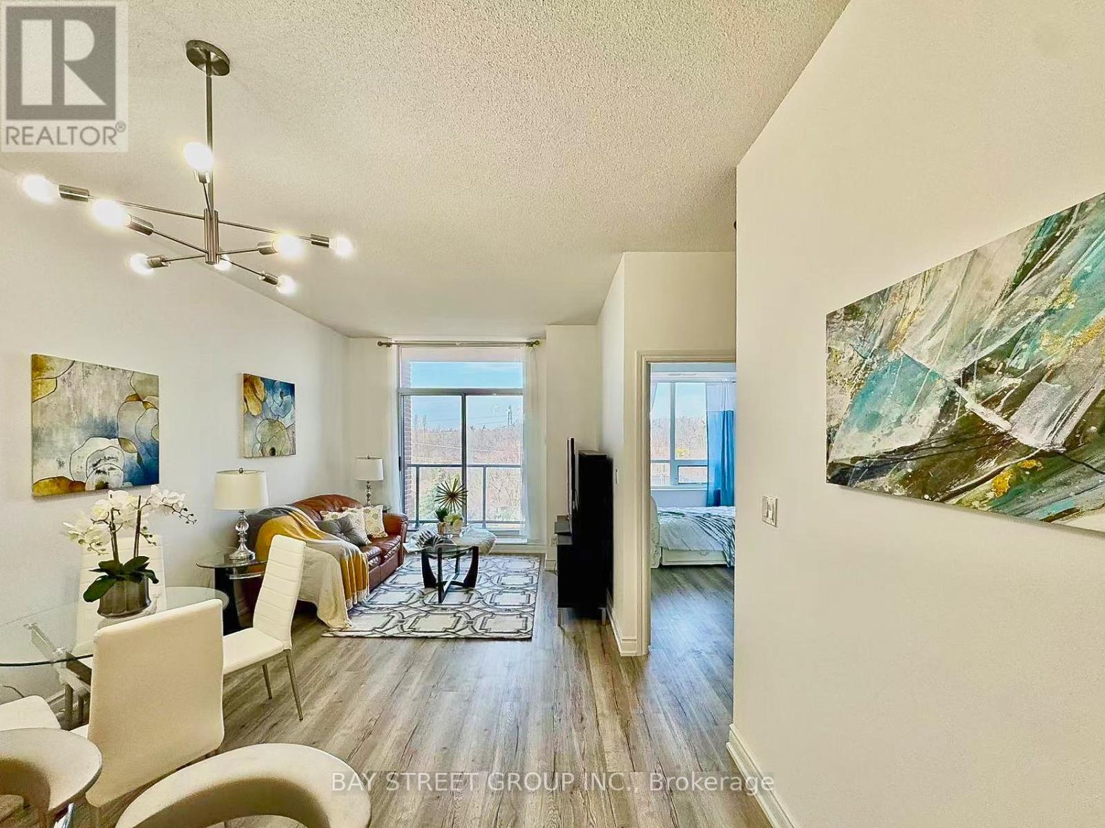 Apartment at 507 - 25 EARLINGTON AVENUE, Toronto (Kingsway South)