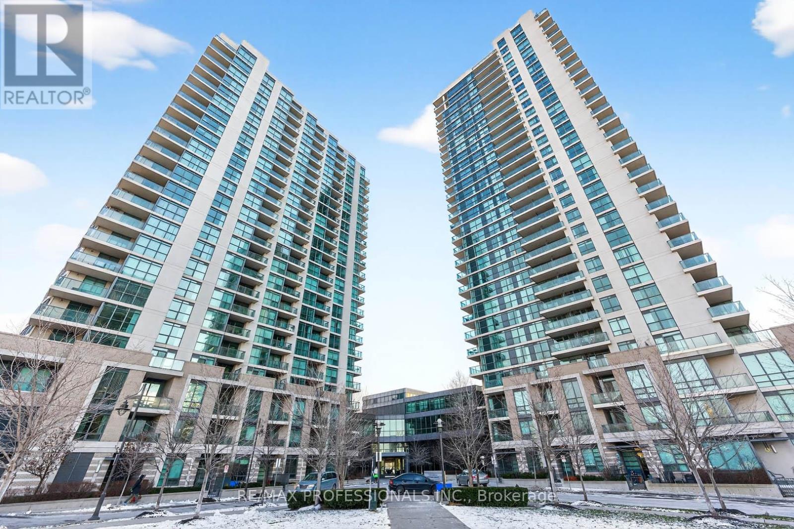 Apartment at 2110 - 215 SHERWAY GARDENS ROAD, Toronto (Islington-City Centre West)