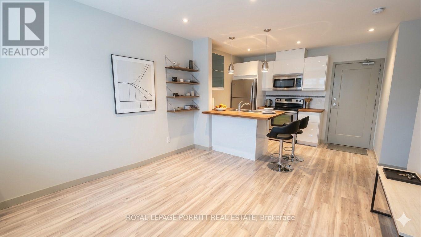 Detached at #2 - 3411 LAKESHORE BOULEVARD W, Toronto (Long Branch)
