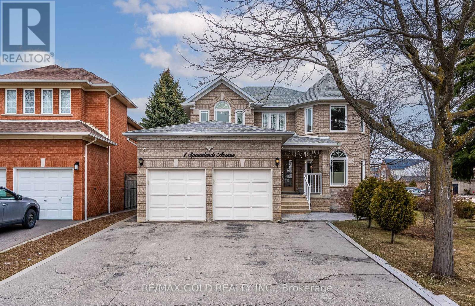 Detached at 1 SPRUCELANDS AVENUE, Brampton (Sandringham-Wellington)