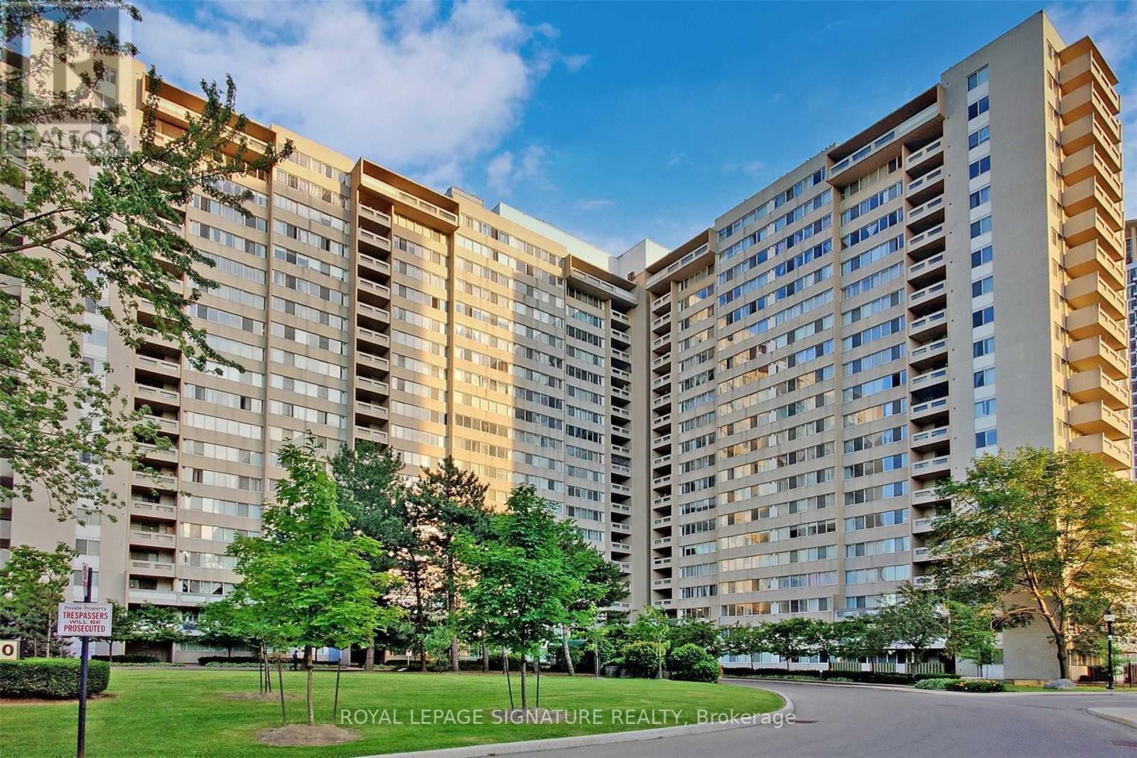Apartment at 1407 - 3590 KANEFF CRESCENT, Mississauga (Mississauga Valleys)