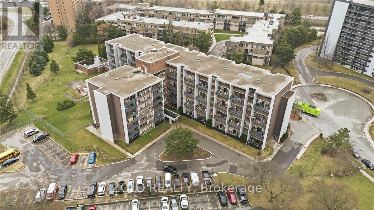 Apartment at 707 - 2121 ROCHE COURT, Mississauga