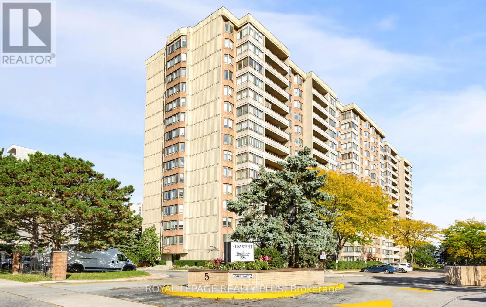 Apartment at 803 - 5 LISA STREET, Brampton (Queen Street Corridor)