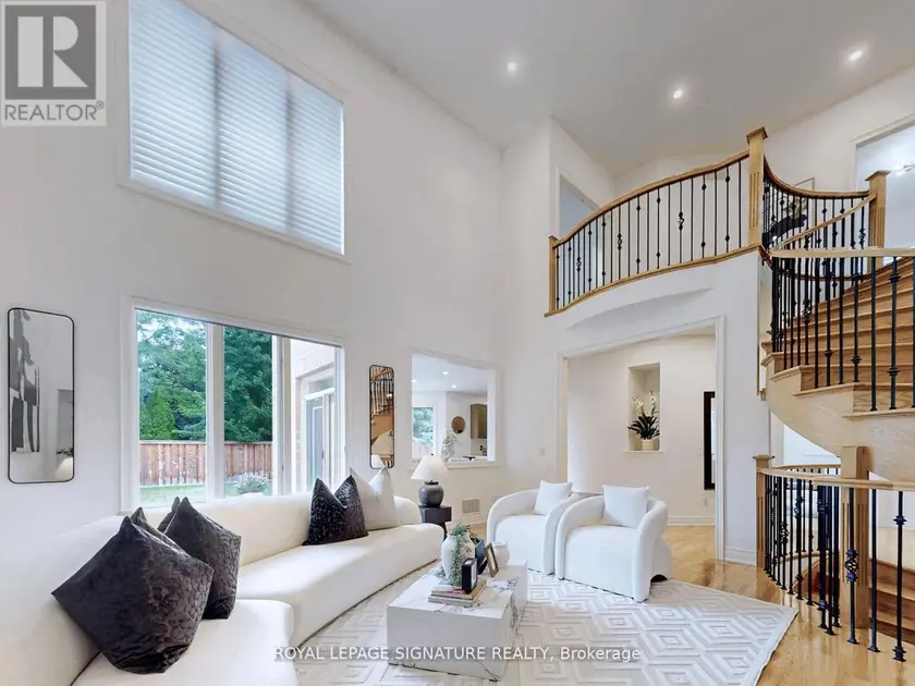 Detached at 2238 LYNDHURST DRIVE, Oakville