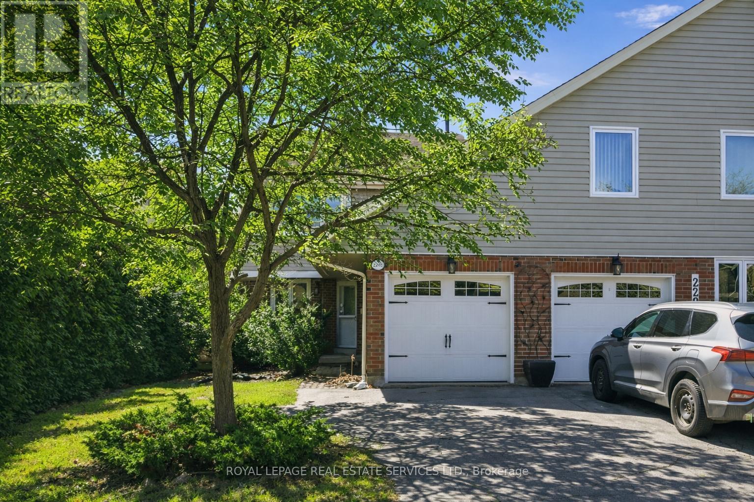 Semi-Detached/Link at 2202 MARGOT STREET, Oakville (RO River Oaks)