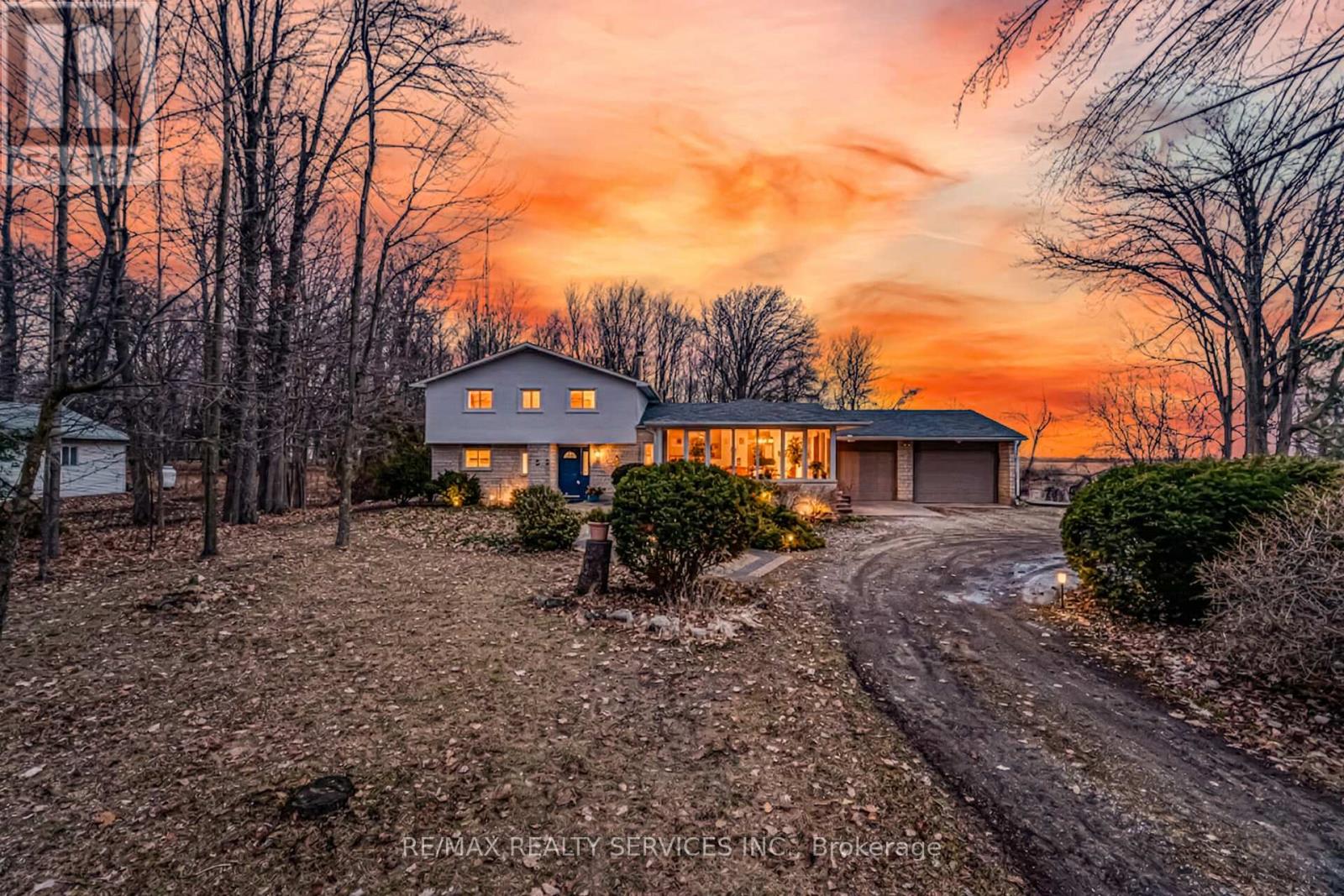 Detached at 14411 INNIS LAKE ROAD, Caledon