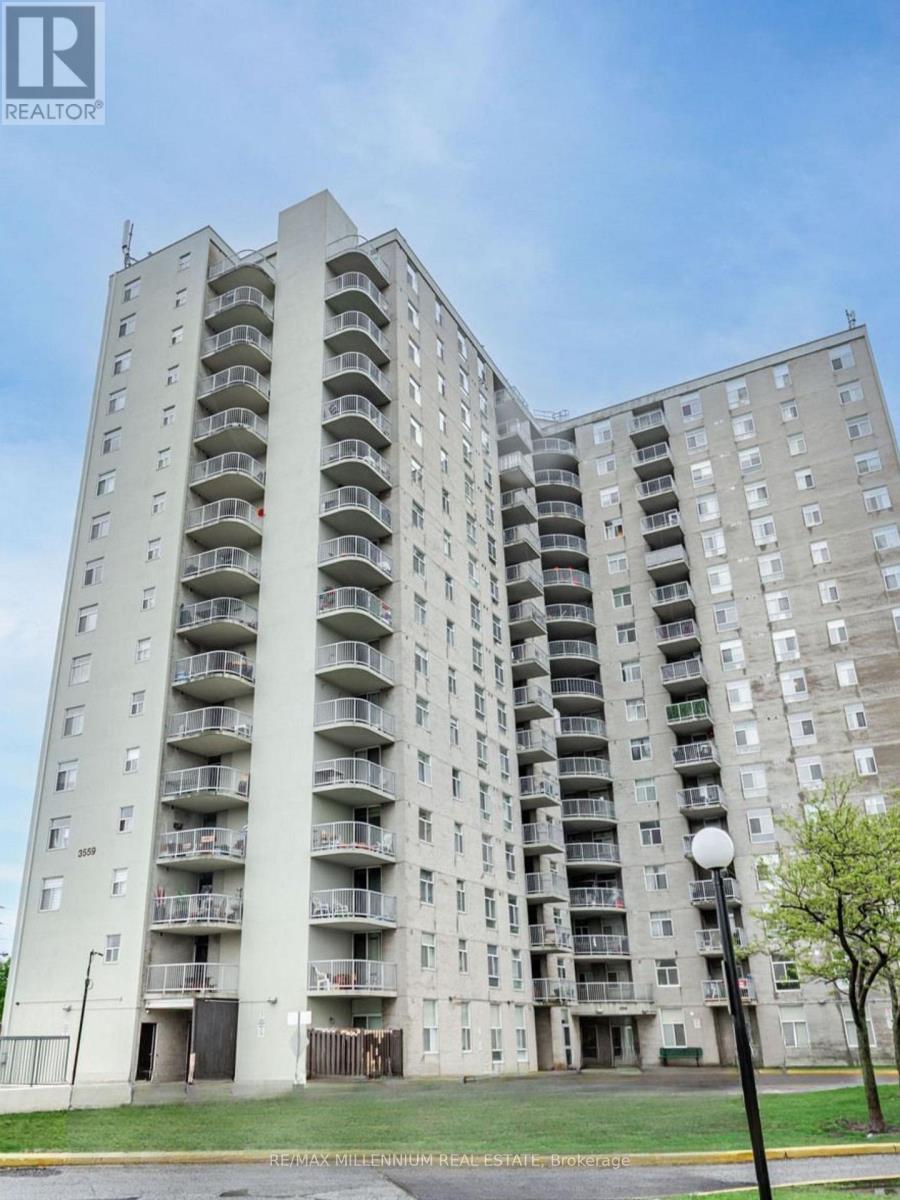 Apartment at 611 - 3559 EGLINTON AVENUE, Toronto (Mount Dennis)