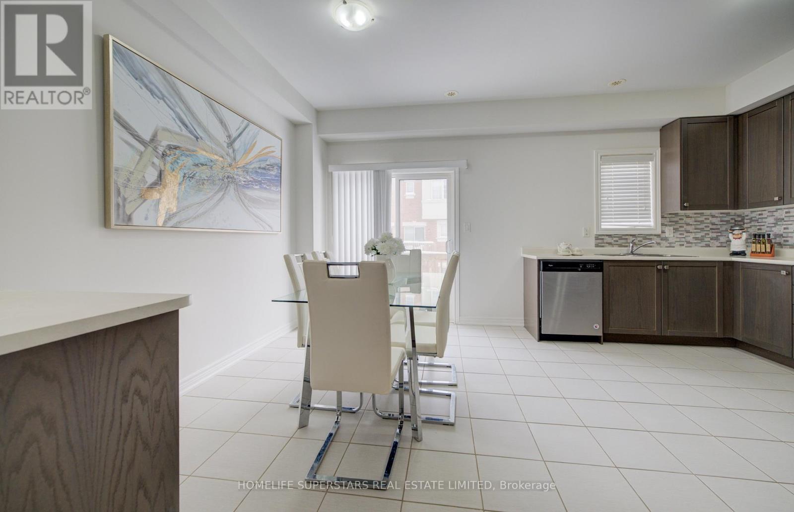 Townhouse at 40 - 9 ASPEN HILLS ROAD, Brampton