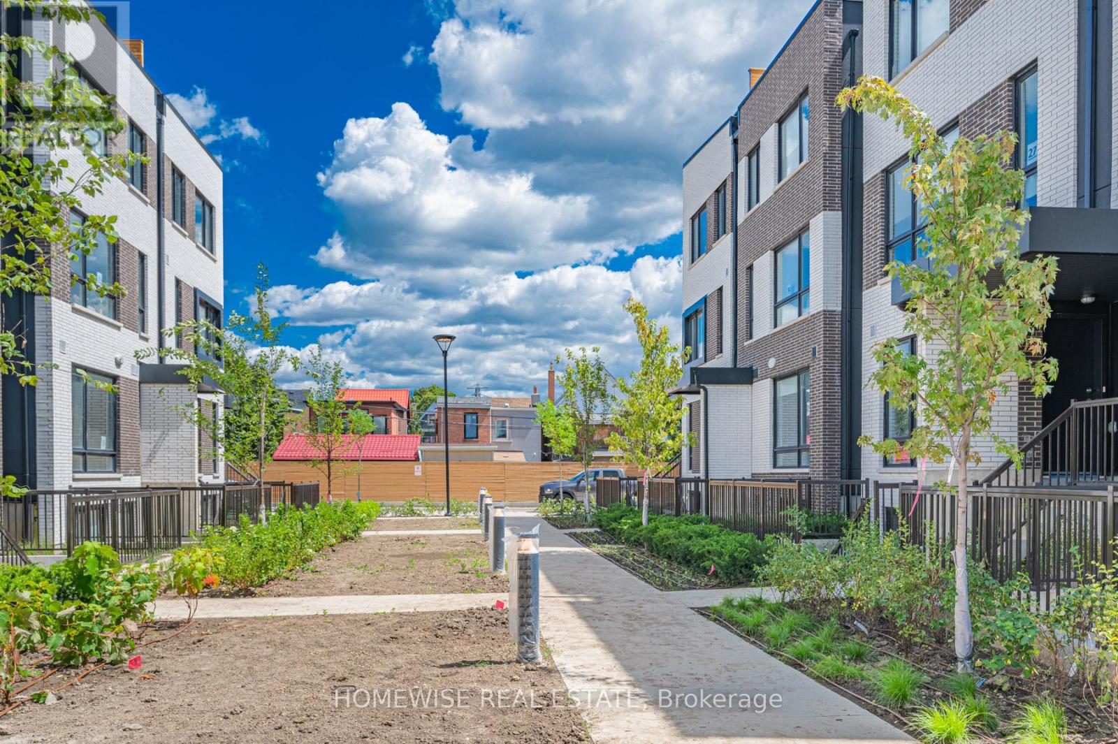 Townhouse at TH8 - 20 ED CLARK GARDENS, Toronto (Weston-Pellam Park)