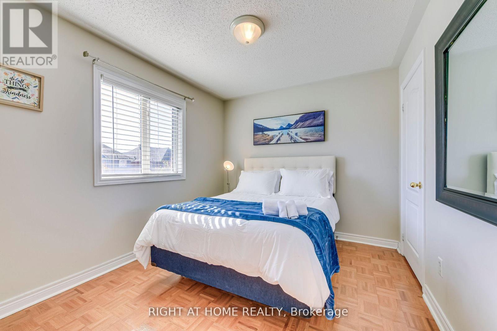 Detached at 814 BRASS WINDS PLACE, Mississauga