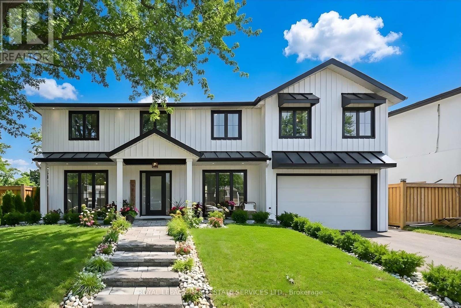 Detached at 2212 URWIN CRESCENT, Oakville (WO West)