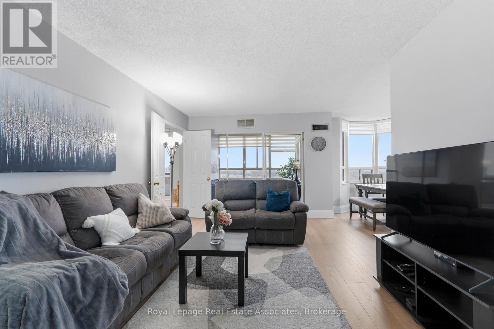 Apartment at 1808 - 100 COUNTY COURT BOULEVARD, Brampton (Fletcher's Creek South)