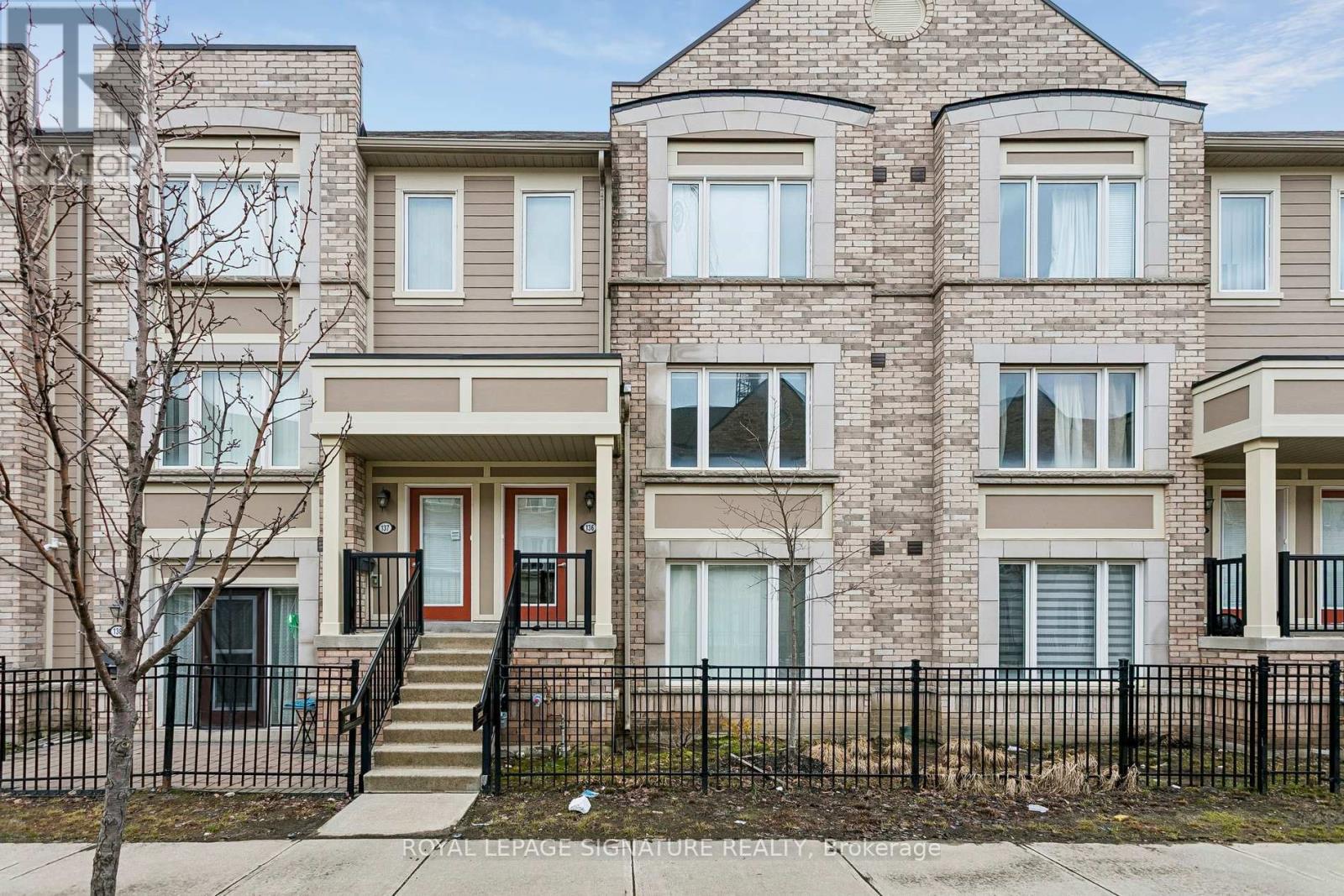 Townhouse at 136 - 1 BECKENROSE COURT, Brampton (Bram West)