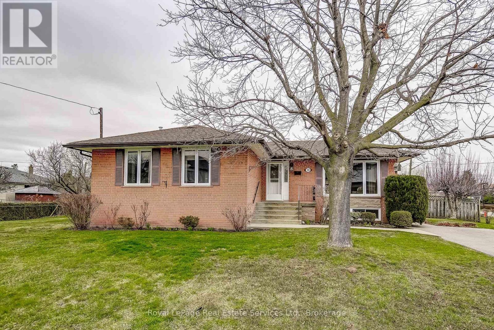 Detached at 339 WEIGHTON DRIVE, Oakville (WO West)