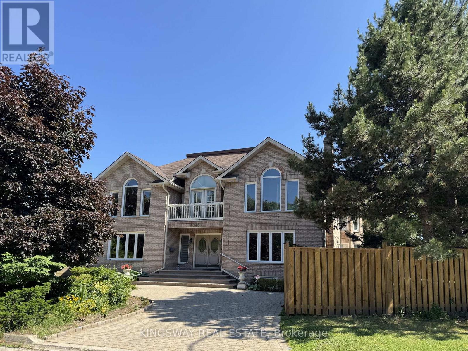 Detached at 4040 LOOKOUT COURT, Mississauga (Rathwood)