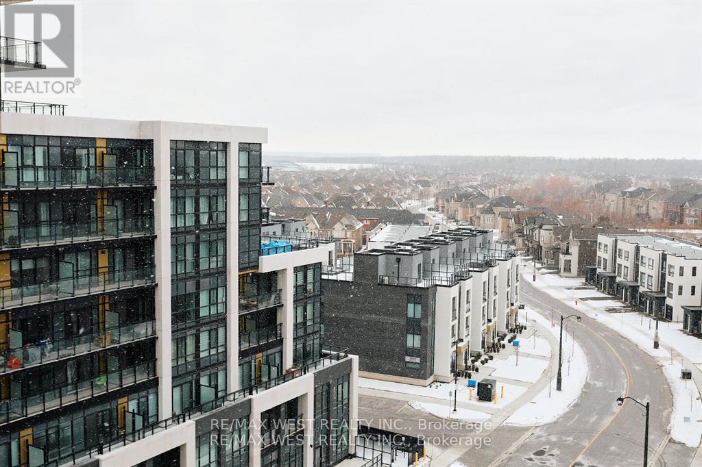 Apartment at 822 - 395 DUNDAS STREET W, Oakville (GO Glenorchy)
