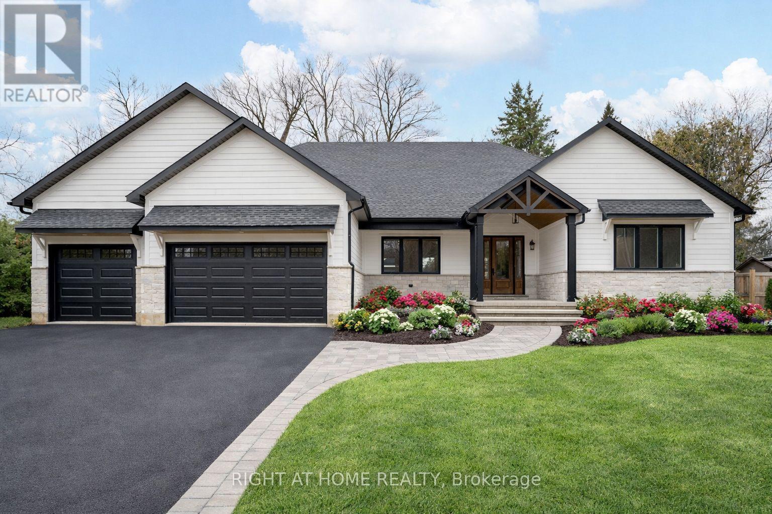 Detached at 9 MAPLE GROVE ROAD, Caledon (Caledon Village)